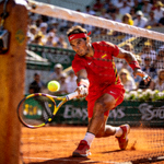 网球明星拉斐尔·纳达尔比赛照片